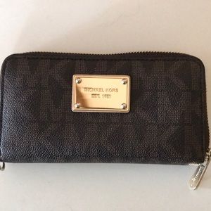 Michael Kors wallet